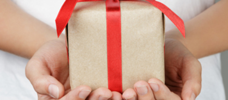 6 Gift-Giving Grinches of the Holiday Season
